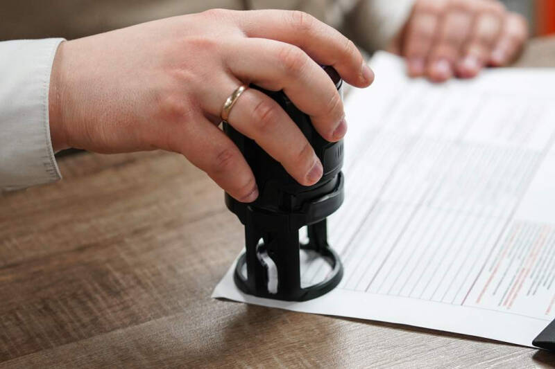 Мал, да не дал: у россиян возникли сложности с получением ипотеки из-за рассрочки