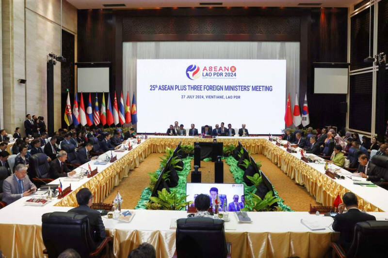 Восточный прогноз: о чем Лавров договорился в Лаосе и Малайзии