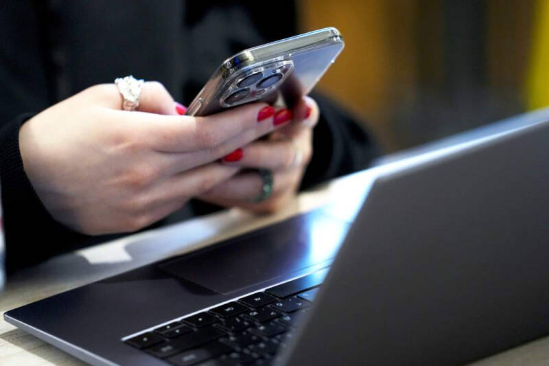 Спасительный онлайн: уход за инвалидом могут сделать основанием для удаленки