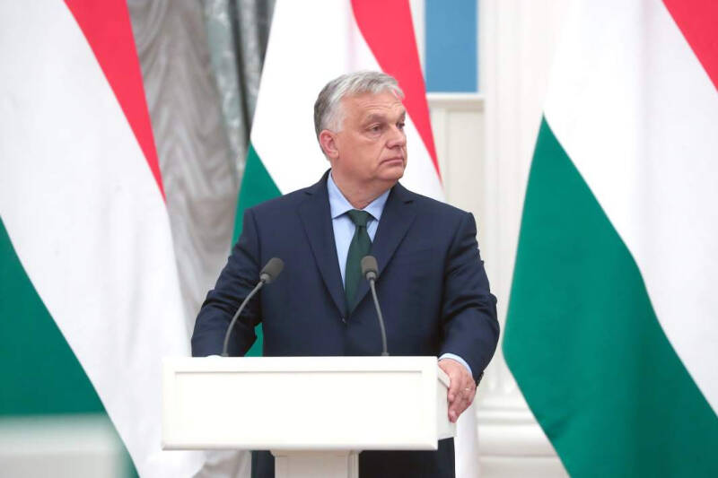 В прогрессе диалога: как Орбан пытается остановить украинский кризис