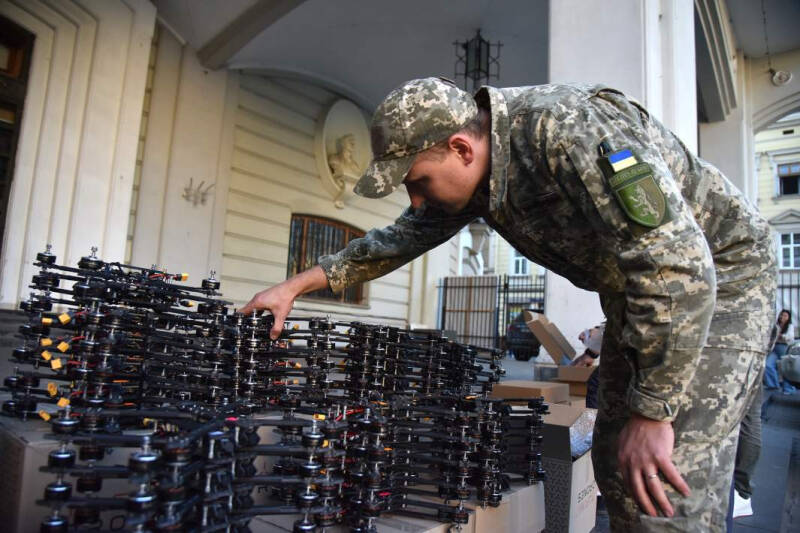 Смерть в кредит: Латвия увеличит поставки боевых дронов на Украину