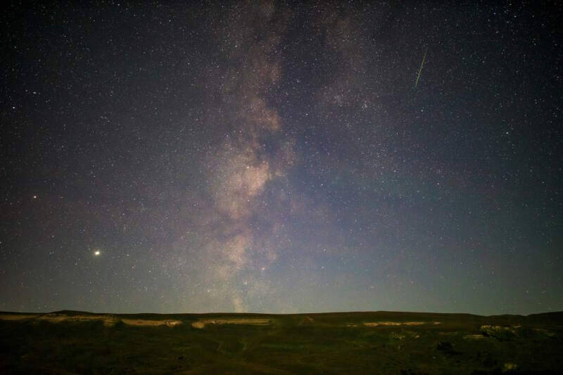 Метеорный поток Персеиды 2024: где и когда начнется самый яркий звездопад