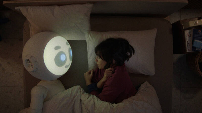 На Apple TV+ вышла философская драма &laquo;Санни&raquo; про робота и людей