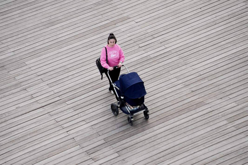 Помощь семьям: маткапитал разрешили тратить на строительство дома