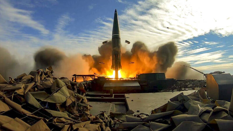 Военные РФ уничтожили &laquo;Искандером&raquo; командный пункт бригады ВСУ в Красном Лимане