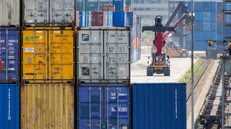 Товарооборот России и Азербайджана за первое полугодие вырос на 7,1%