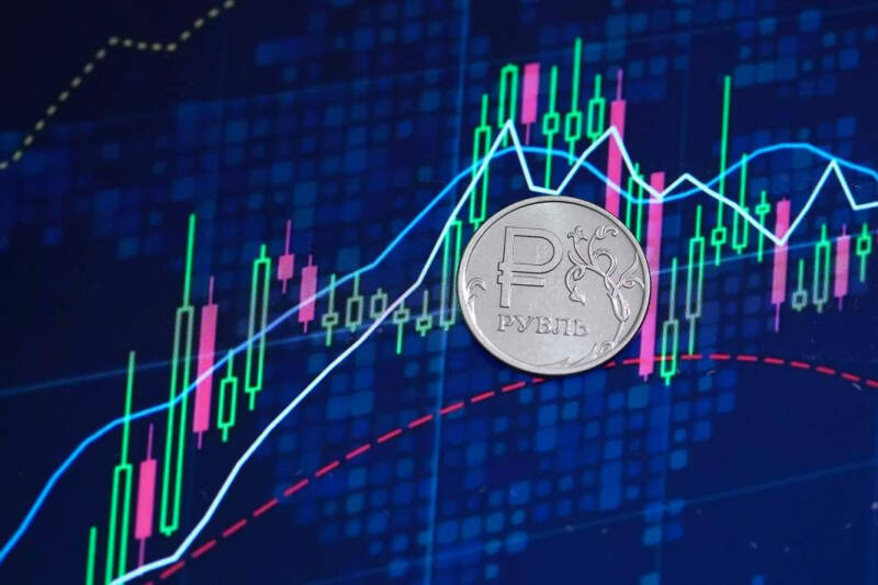 Ставка на спор: почему в ЦБ не стали повышать ключевую до 20%