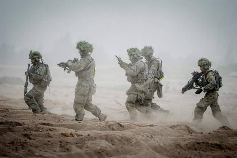 Концепция изменилась: в Германии решили связать воедино государство и ВПК