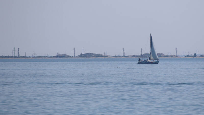 Штормовое предупреждение объявили в Крыму из-за ливней и ветра