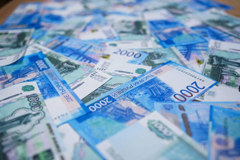Бросить вывоз: число незаконных перемещений валюты пошло на убыль