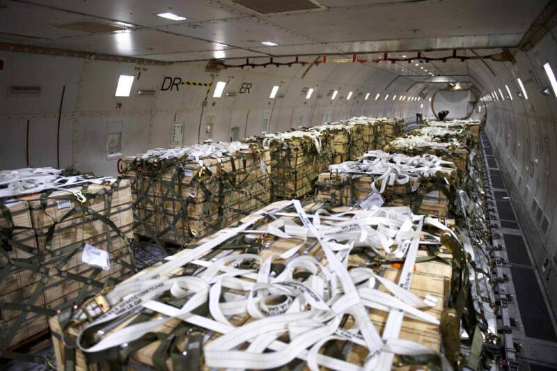 Караул устал: Германия заморозила военную помощь Украине