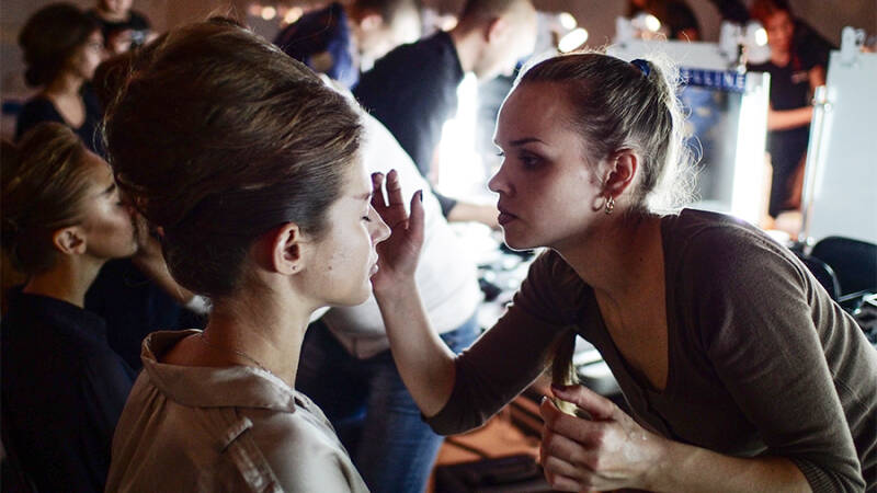 Власти ЯНАО сообщили о проверках внешнего вида артистов перед выступлениями