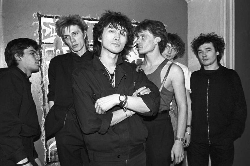 Такое &laquo;Кино&raquo;: как поклонники Виктора Цоя отмечают день его памяти