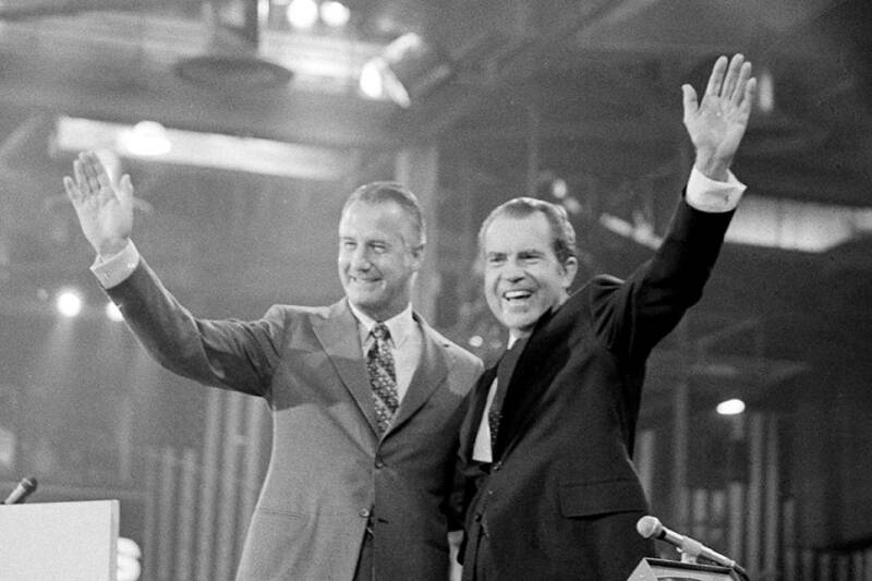 Слушали &mdash; остановили: как разворачивался &laquo;уотергейтский скандал&raquo;