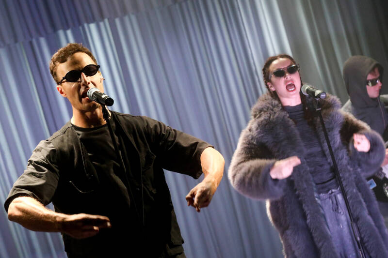 Полёт &laquo;Желтой стрелы&raquo;: Таганка выпустила спектакль &mdash; рок-концерт