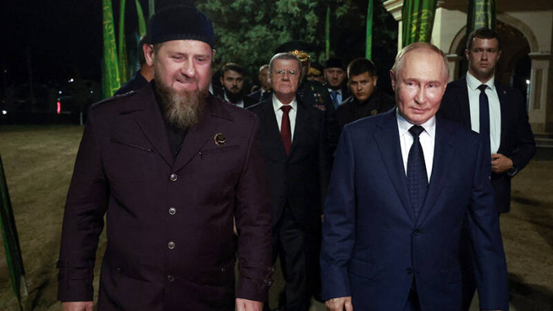 Путин обсудил с Кадыровым тему социально-экономического развития Чечни