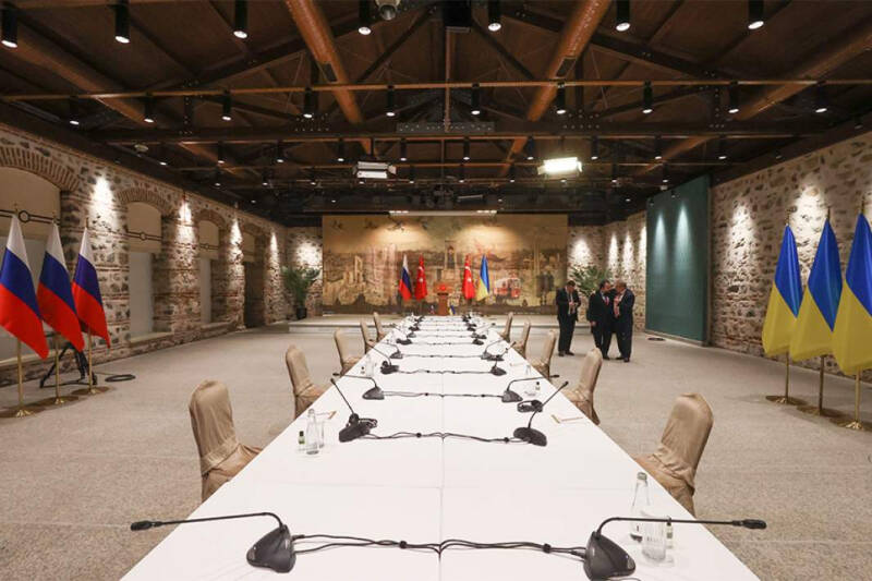 &laquo;О чем с ними вообще можно говорить?&raquo;