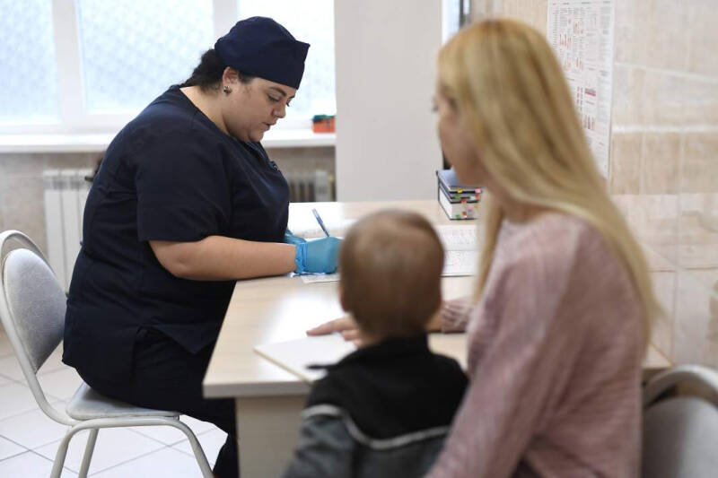 Размазали кашель: число заражений коклюшем в России упало в семь раз