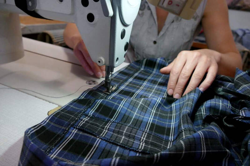 Не по форме: большая часть школьной одежды в РФ изготовлена с нарушениями