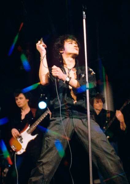 Такое &laquo;Кино&raquo;: как поклонники Виктора Цоя отмечают день его памяти