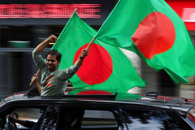 Доктора хаоса: Запад фактически признал переворот в Бангладеш