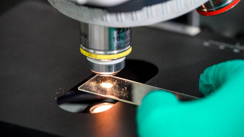 Писать в стоп: ученым из РФ рекомендовали не публиковаться в журналах Elsevier