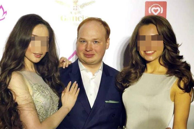 Играл на мисс: организатора конкурсов красоты обвинили в обмане