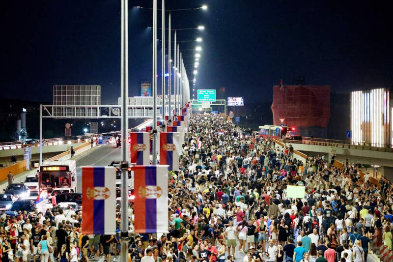 Литий из пустого в порожнее: в Сербии вспыхнули протесты из-за редкого металла