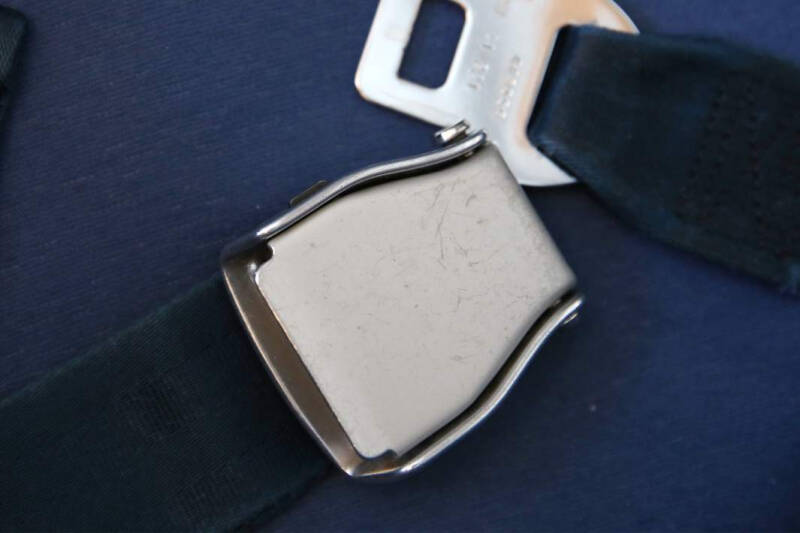 «Мы рисовали самолет вокруг людей и их багажа»