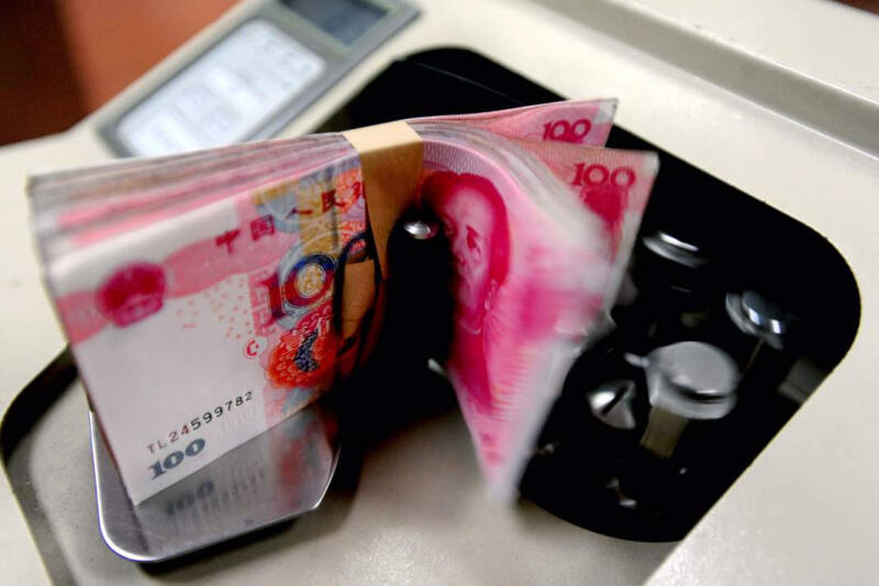 Не вывозят: отток капитала из РФ снизился до $18 млрд за квартал