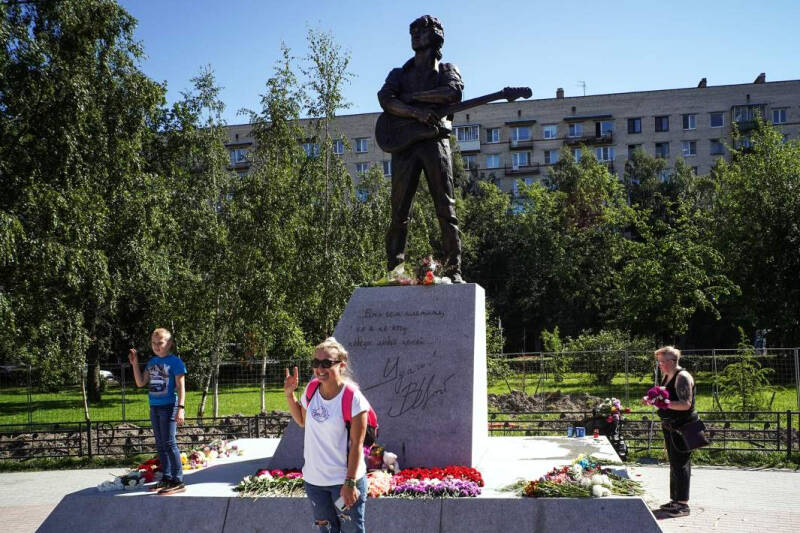 Такое &laquo;Кино&raquo;: как поклонники Виктора Цоя отмечают день его памяти