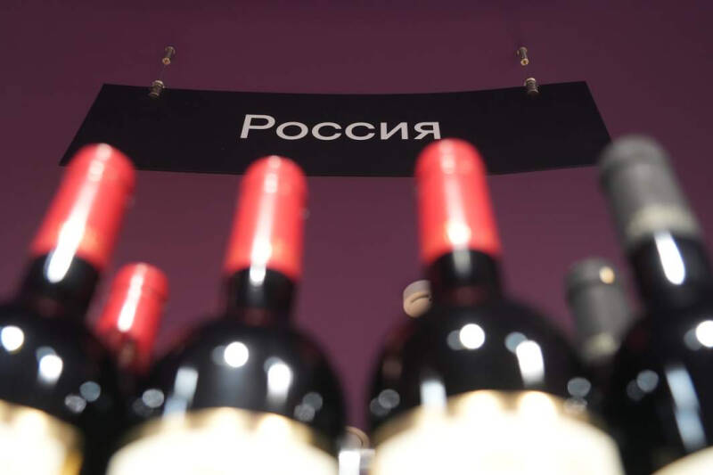 Жидкое небо: почему сократился импорт вина из Европы