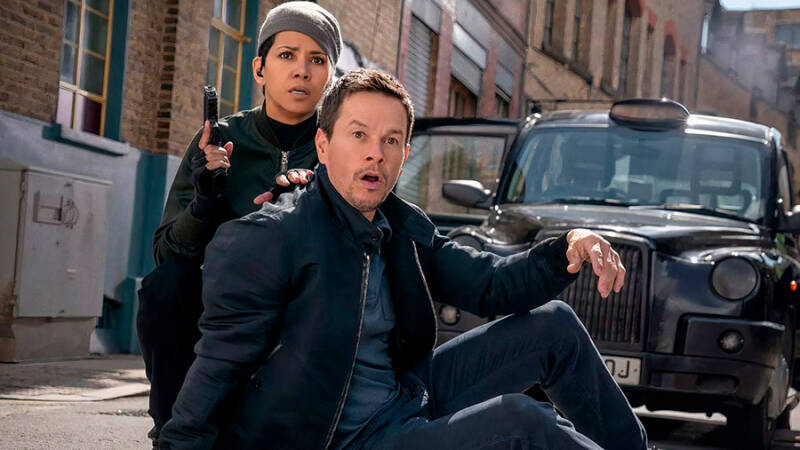 &laquo;Известия&raquo; оценили новый фильм Netflix с Марком&nbsp;Уолбергом&nbsp;и Холли Берри