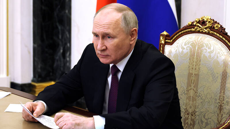 Путин разрешил признавать нежелательными организации с участием иностранных госорганов