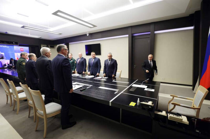 &laquo;О чем с ними вообще можно говорить?&raquo;