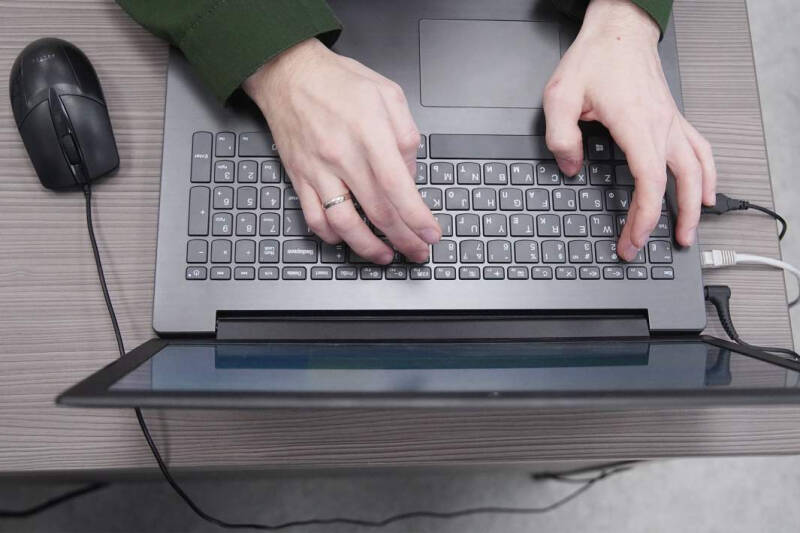 Кризисное расстояние: отойдет ли экономика от обвала на биржах