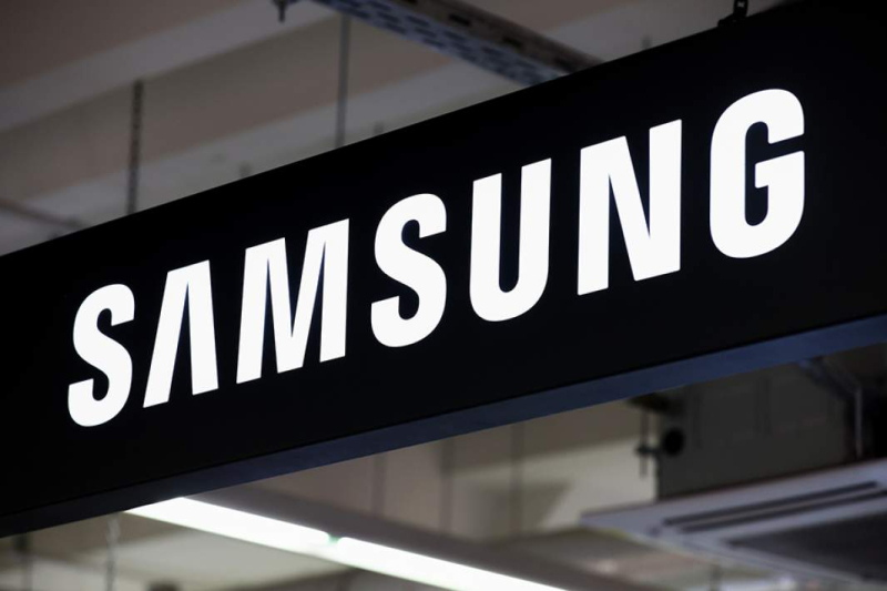 Округлые нормы: появление в РФ умных колец Samsung откладывается