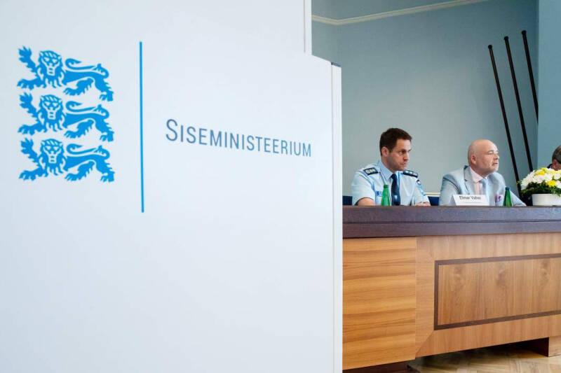 Осажденная крепость: эстонские власти давят на местную православную церковь