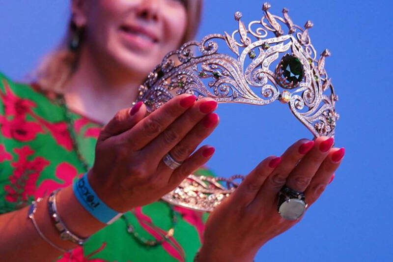 Играл на мисс: организатора конкурсов красоты обвинили в обмане