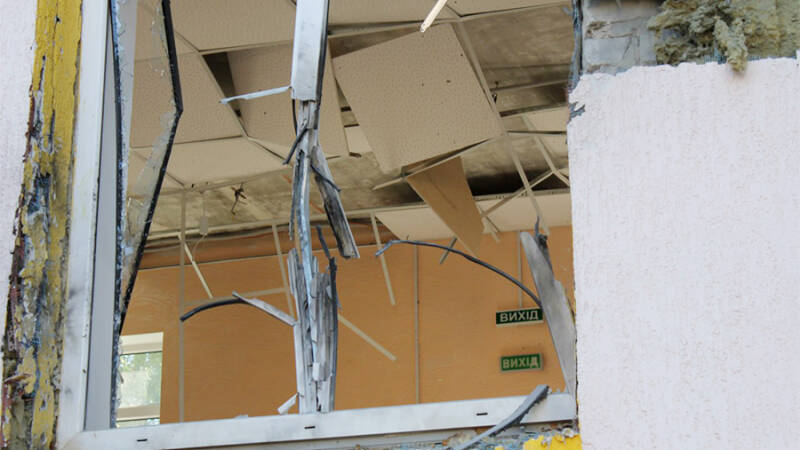 В Кременной беспилотник ВСУ влетел в окно детского сада