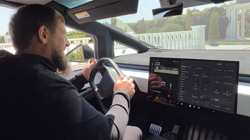 Кадыров протестировал пикап Cybertruck от Маска перед отправкой машины на СВО