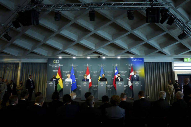 &laquo;Боевиков ВСУ вынудят либо уйти, либо сдаться, либо их уничтожат&raquo;